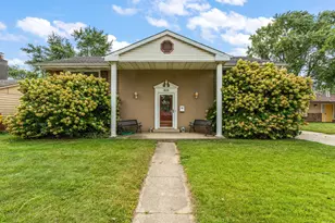 806 N Wheeler St, Griffith, IN 46319 - Photo 1