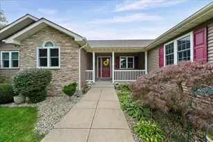 29 Pinehurst Dr, Valparaiso, IN 46383 - Photo 3