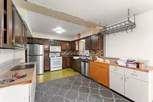 938 N 400 E, Chesterton, IN 46304 - Photo 7