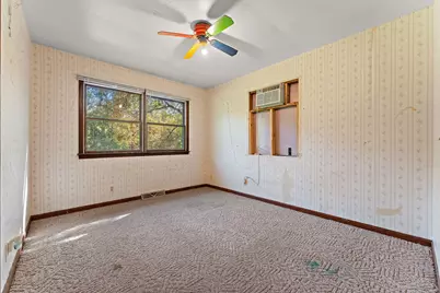 938 N 400 E, Chesterton, IN 46304 - Photo 13