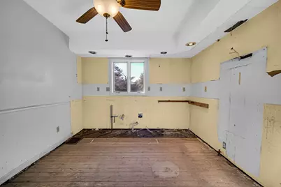 231 E 1200 N, Chesterton, IN 46304 - Photo 11