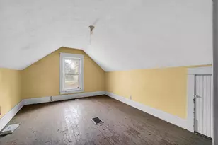 231 E 1200 N, Chesterton, IN 46304 - Photo 9