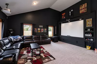469 W 700 N, Valparaiso, IN 46385 - Photo 17