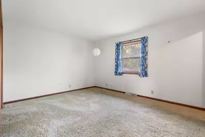 354 E 1300 N, Chesterton, IN 46304 - Photo 17