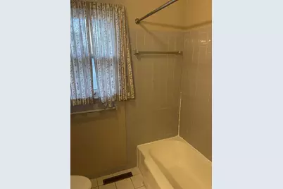 560 N Tippecanoe Place, Gary, IN 46403 - Photo 19