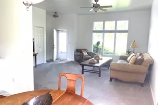 202 Kraus Dr, Valparaiso, IN 46383 - Photo 9