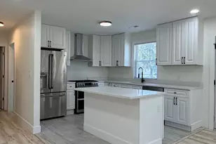 911 E 28th Ave, Lake Station, IN 46405 - Photo 5