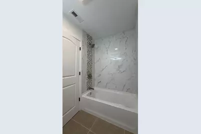 911 E 28th Avenue, Lake Station, IN 46405 - Photo 27