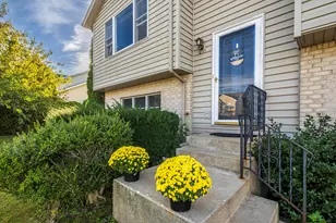 129 Pheasant Run Dr, Hobart, IN 46342 - Photo 5