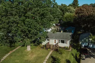 424 S Dickson St, Michigan City, IN 46360 - Photo 3