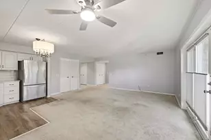 206 Swan Dr, Dyer, IN 46311 - Photo 9