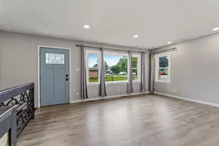 2426 Andrew Dr, Dyer, IN 46311 - Photo 3