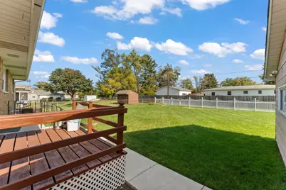 585 N Kelly Street, Hobart, IN 46342 - Photo 19