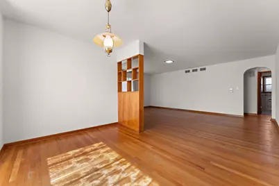 585 N Kelly Street, Hobart, IN 46342 - Photo 9
