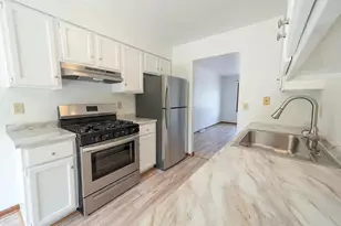 707 Thomas St, Crown Point, IN 46307 - Photo 5