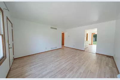 707 Thomas Street #707, Crown Point, IN 46307 - Photo 3
