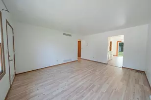 707 Thomas St, Crown Point, IN 46307 - Photo 3