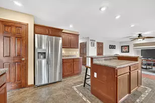 649 Yellowstone Dr, Hebron, IN 46341 - Photo 13
