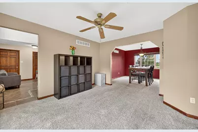 649 Yellowstone Drive, Hebron, IN 46341 - Photo 7