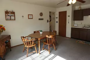 420 Sassafras Dr, Valparaiso, IN 46385 - Photo 9