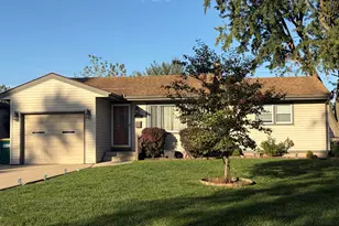 8122 Kooy Dr, Munster, IN 46321 - Photo 1