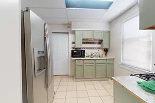 1015 W 148th St, East Chicago, IN 46312 - Photo 11