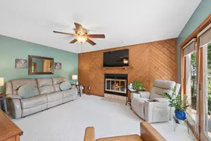 1204 Bartlett Dr, Valparaiso, IN 46383 - Photo 11