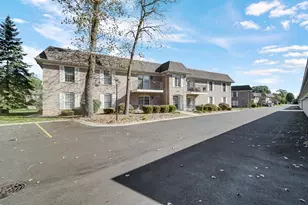 2700 Georgetowne Dr, Highland, IN 46322 - Photo 29