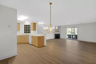 2700 Georgetowne Dr, Highland, IN 46322 - Photo 13