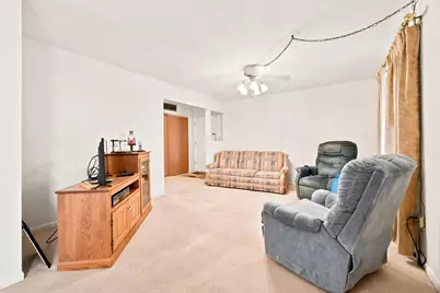 629 W 39th Place #103, Hobart, IN 46342 - Photo 5