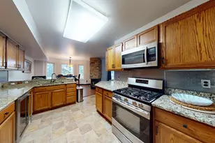 9344 Van Buren St, Crown Point, IN 46307 - Photo 13