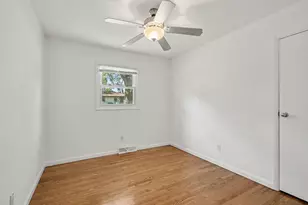 2423 Jacqueline St, Portage, IN 46368 - Photo 11