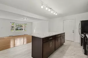 2423 Jacqueline St, Portage, IN 46368 - Photo 7