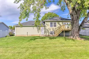 1717 W 98th Pl, Crown Point, IN 46307 - Photo 21