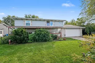 641 Seminole Dr, Lowell, IN 46356 - Photo 3