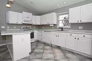 350 Brown Ct, Chesterton, IN 46304 - Photo 9