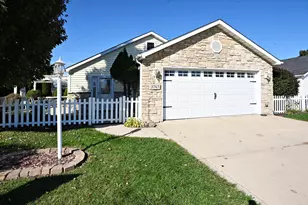 350 Brown Ct, Chesterton, IN 46304 - Photo 1