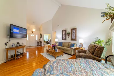 1713 Kapok Street SW, Demotte, IN 46310 - Photo 7