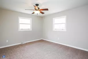 23910 Ivy St, Schneider, IN 46376 - Photo 15