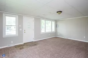 23910 Ivy St, Schneider, IN 46376 - Photo 3