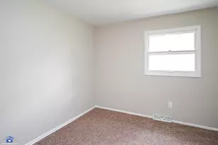 23910 Ivy St, Schneider, IN 46376 - Photo 11