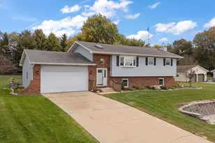 427 Northfield Ln, Valparaiso, IN 46383 - Photo 3