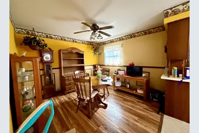 815 W 39th Avenue, Hobart, IN 46342 - Photo 7