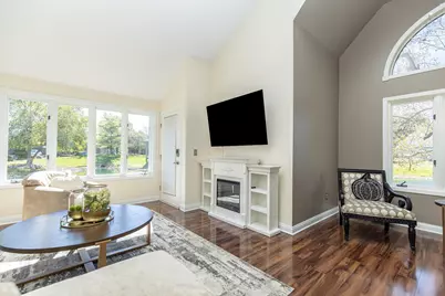 607 W 93rd Court, Crown Point, IN 46307 - Photo 9
