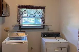 697 N Lake Park Ave, Hobart, IN 46342 - Photo 13