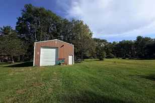 697 N Lake Park Ave, Hobart, IN 46342 - Photo 7