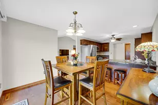 9207 Morse Pl, Crown Point, IN 46307 - Photo 5