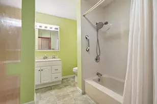 759 Water St, Hobart, IN 46342 - Photo 15