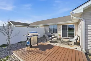 1233 W 82nd Ln, Merrillville, IN 46410 - Photo 19