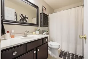 1233 W 82nd Ln, Merrillville, IN 46410 - Photo 15